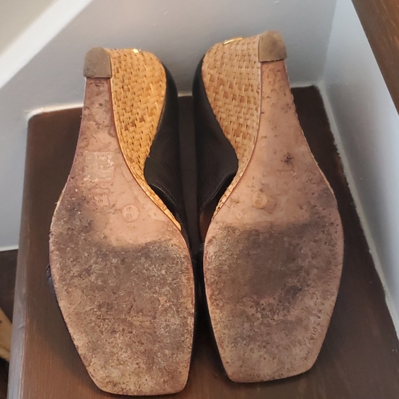 BCBG 💋 Maxazria Raisa Sandals - Picture 4 of 4